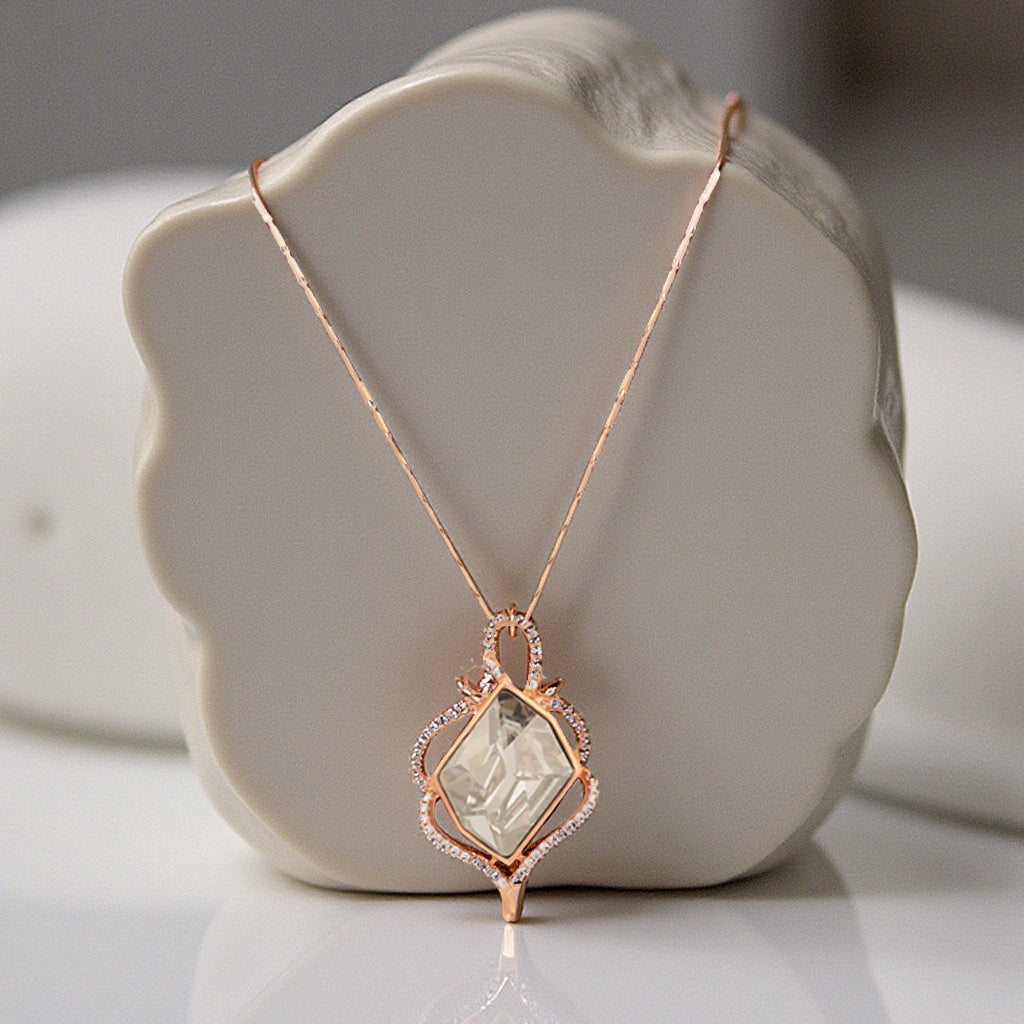 MALIN Collier Plaquée Or Rose 14K